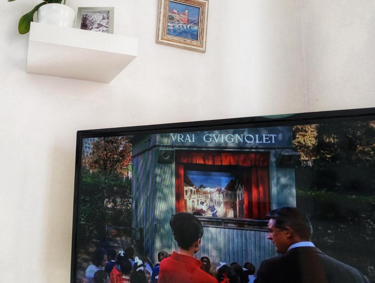 Kristi Apartment 2 Min To Sea Netflix & Espresso Station Sarandë エクステリア 写真
