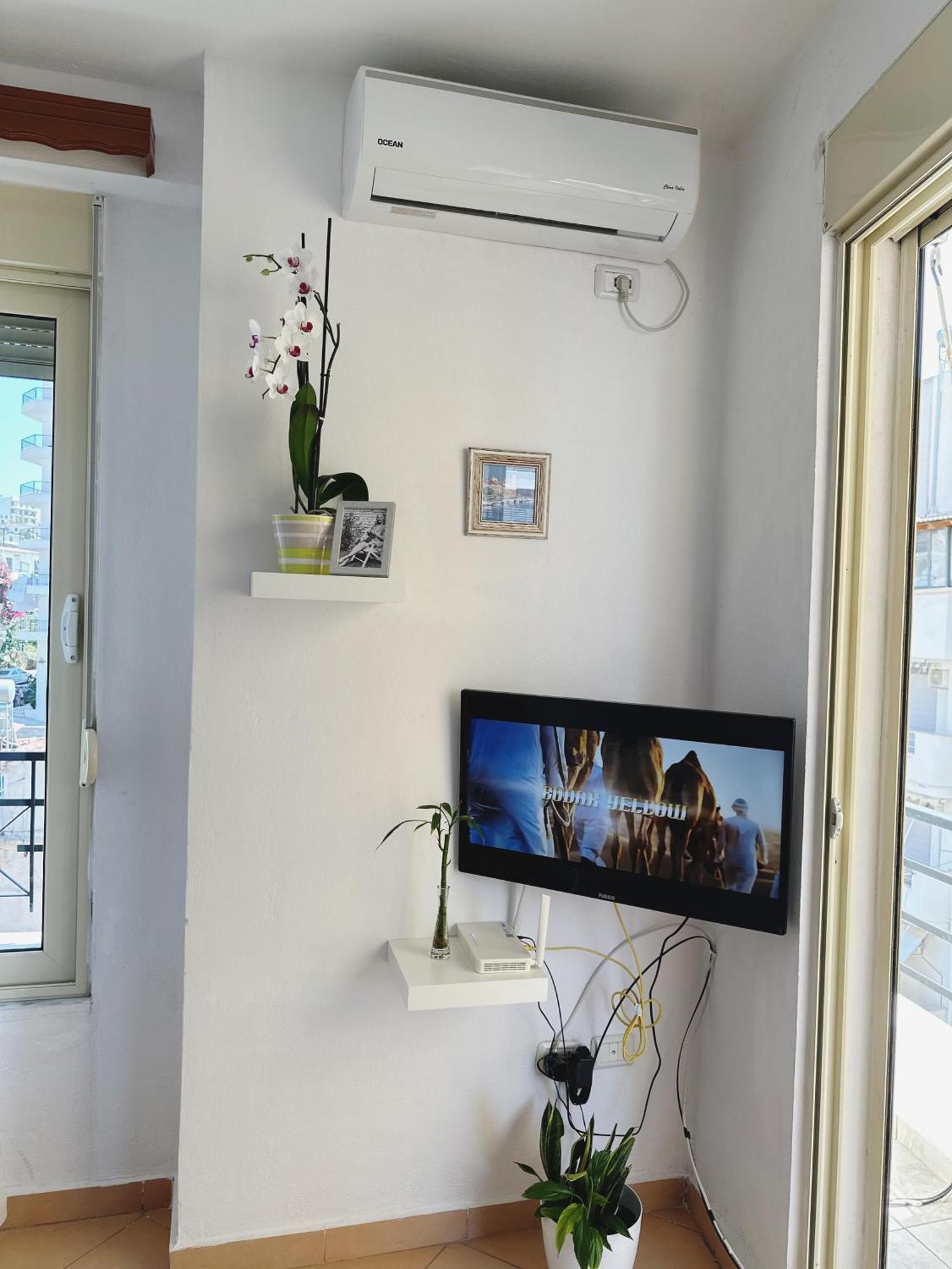 Kristi Apartment 2 Min To Sea Netflix & Espresso Station Sarandë エクステリア 写真